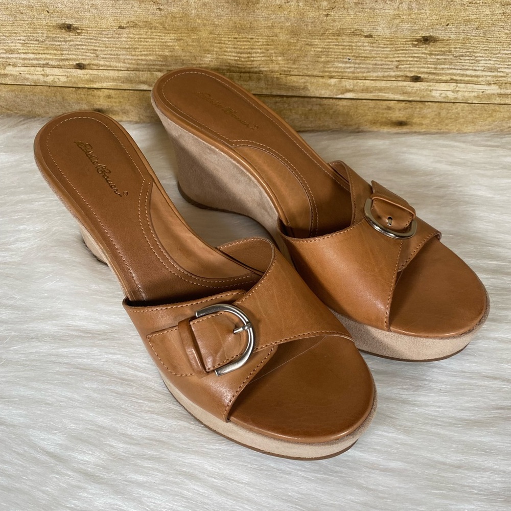 Eddie Bauer Tan Leather Buckle Wedge Sandals Brazil Sz 7.5 M